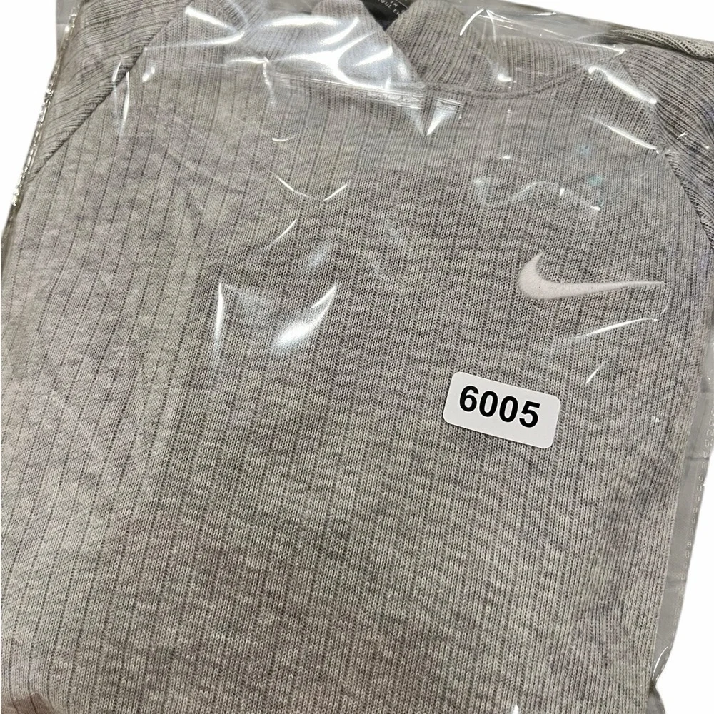Nike Ribbed Hooded Sweatshirt | Classic Logo | Women's Medium